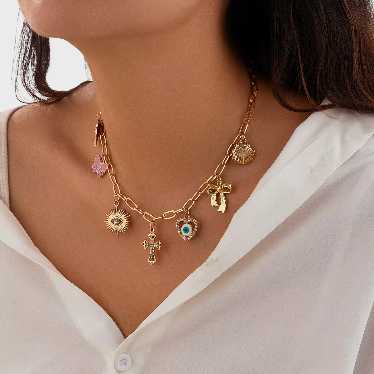 COLLIER | Divine